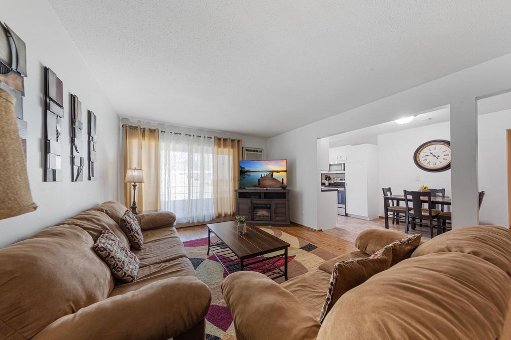 Photo of 362 Elton Hills Drive NW #23, Rochester, MN 55901 (MLS # 7033148)