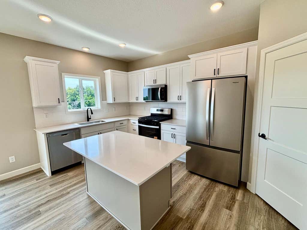 Photo of 837 Walnut Grove Lane, Hanover, MN 55341 (MLS # 7120326)