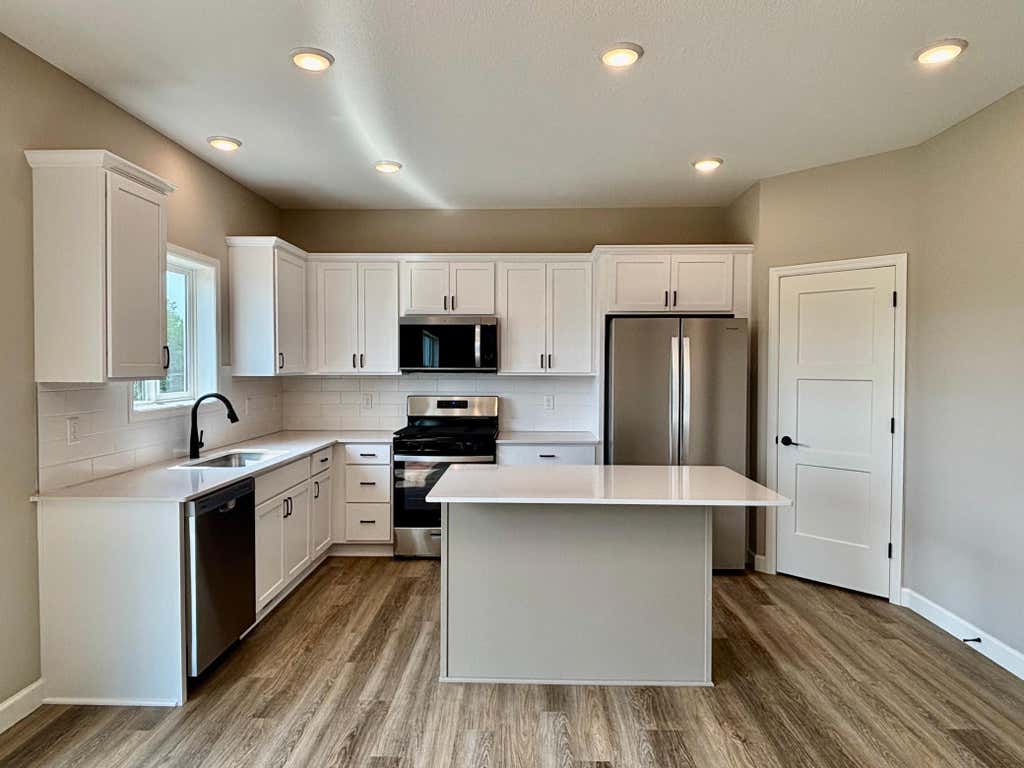 Photo of 837 Walnut Grove Lane, Hanover, MN 55341 (MLS # 7120326)