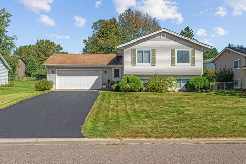 553 Westfield Lane Vadnais Heights MN 55127