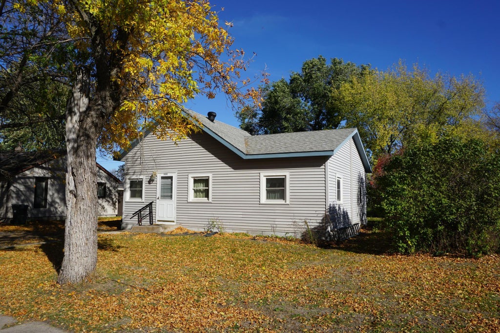 Photo of 608 4th Street SE, Barnesville, MN 56514 (MLS # 7162253)