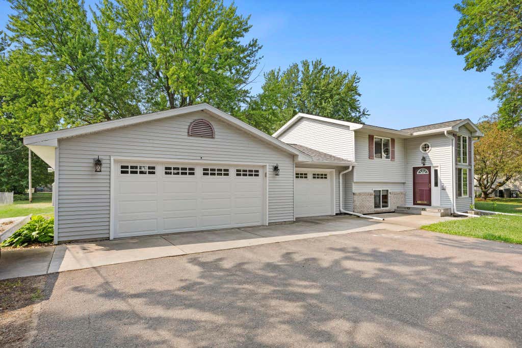 Photo of 720 W 2nd Street, Rush City, MN 55069 (MLS # 7114179)