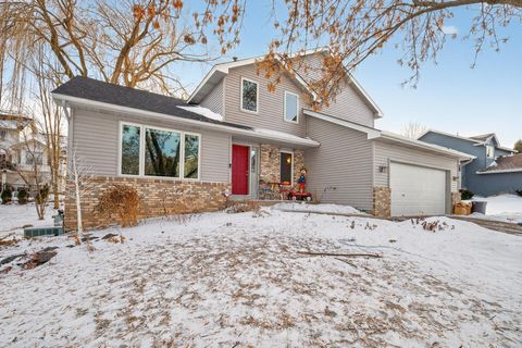 14825 39th Avenue N Plymouth MN 55446