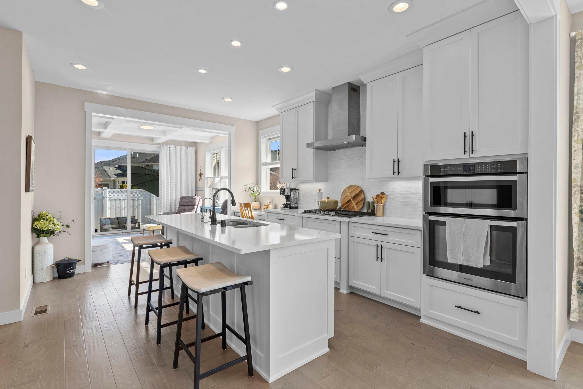 15668 Cobblestone Lake Parkway