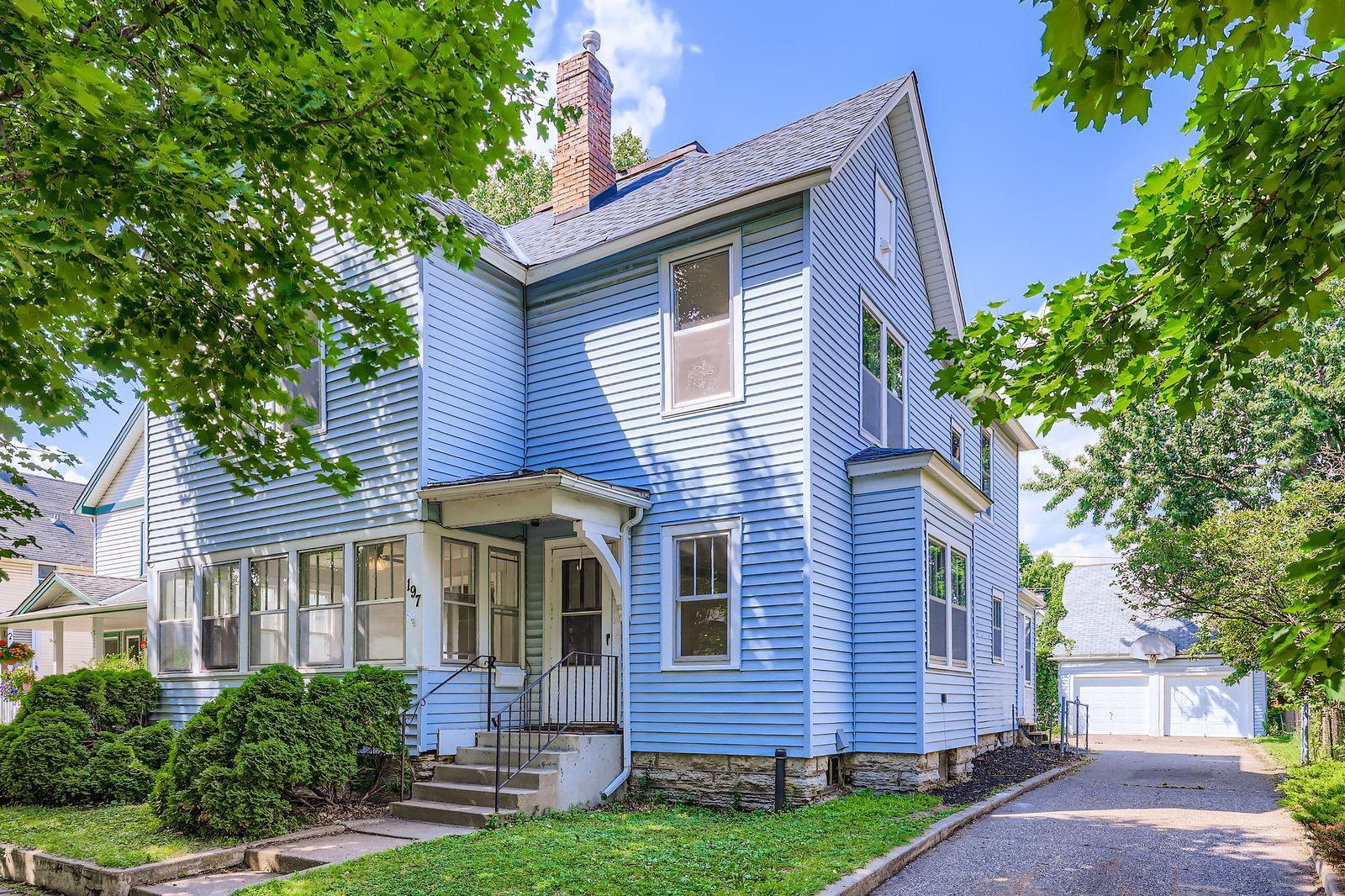 197 Congress Street W