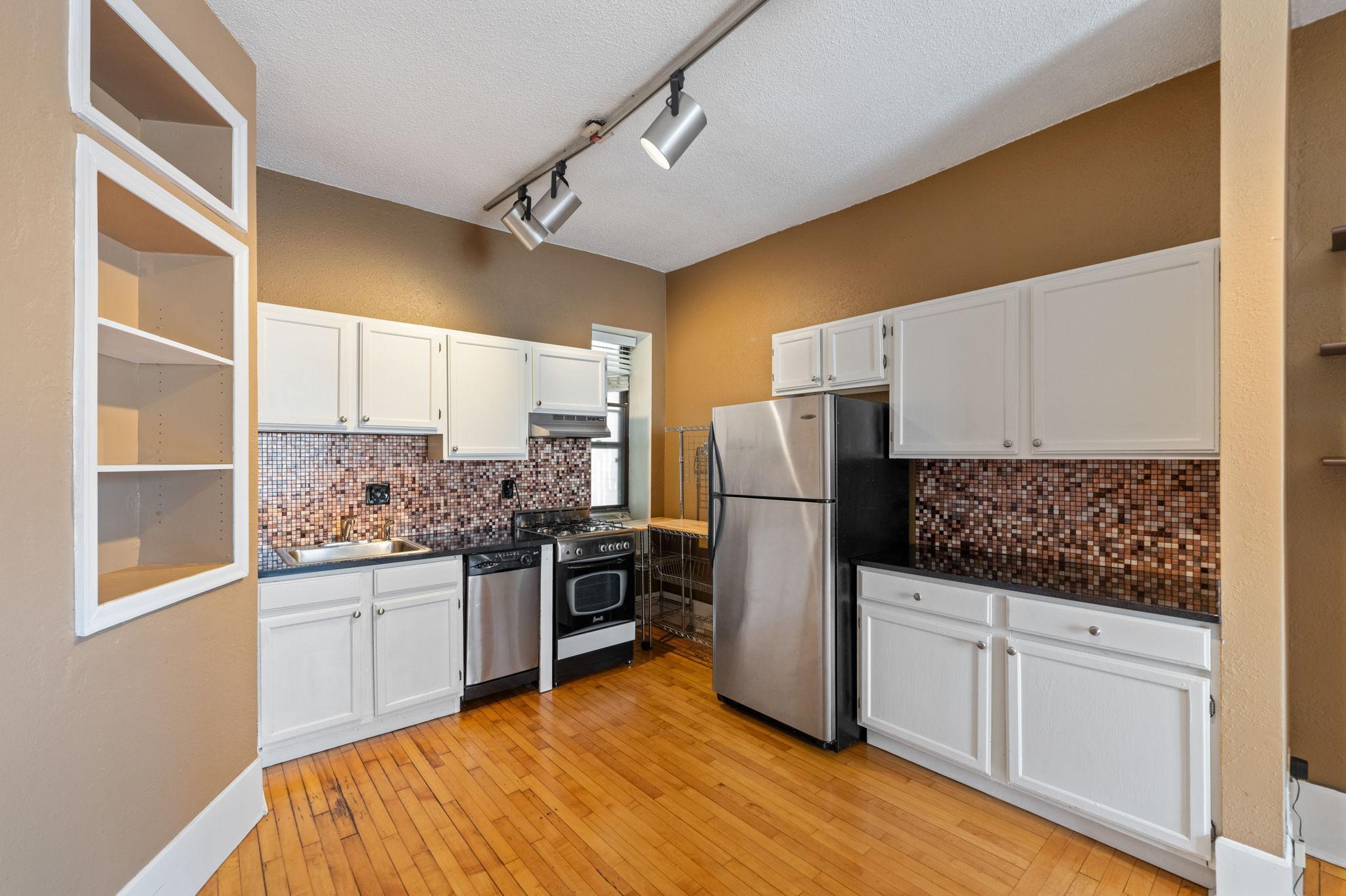 609 S 9th Street 8