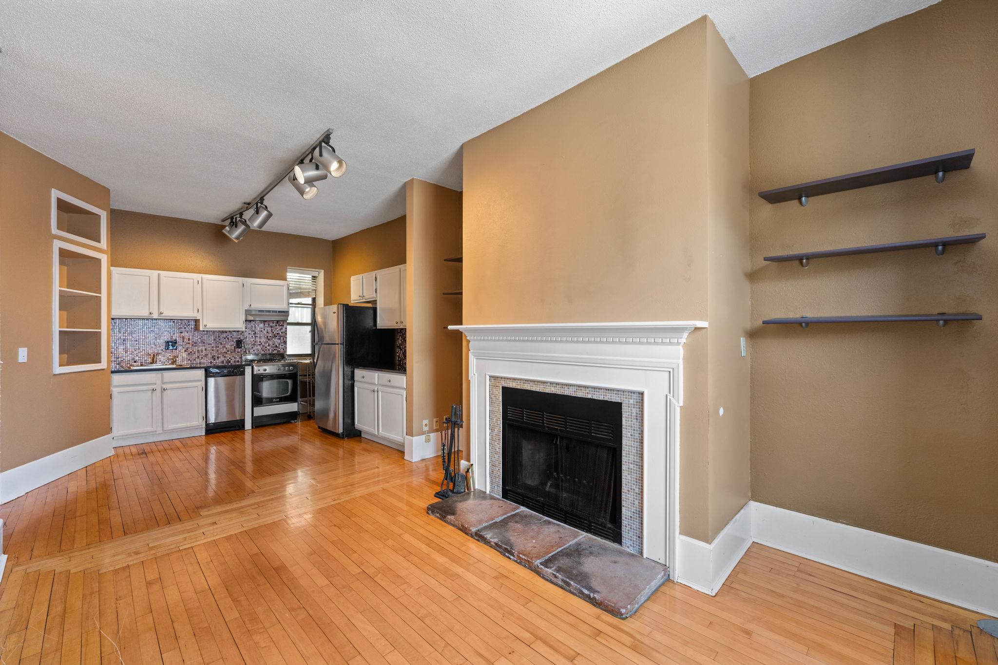 609 S 9th Street 8