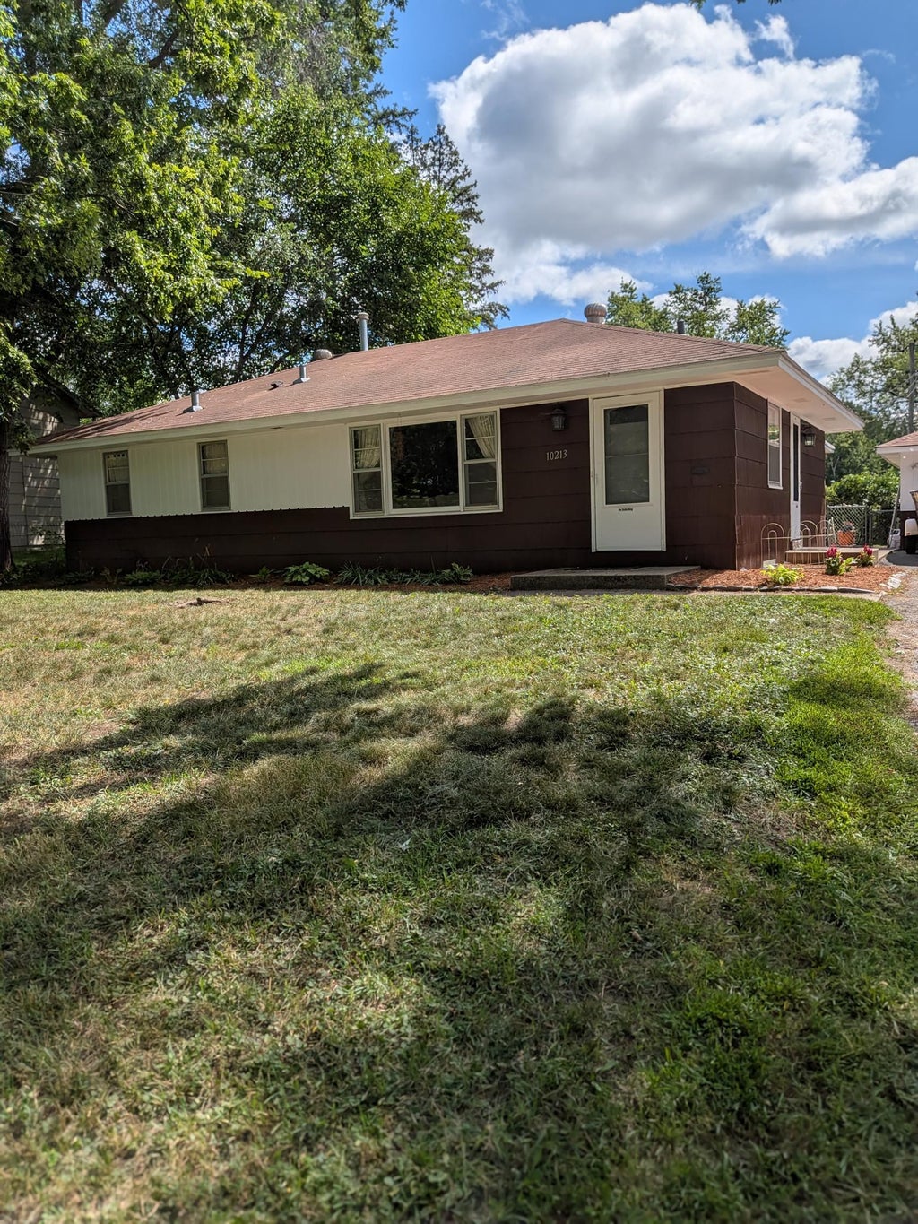 Photo of 10213 Wentworth Avenue S, Bloomington, MN 55420 (MLS # 7126293)