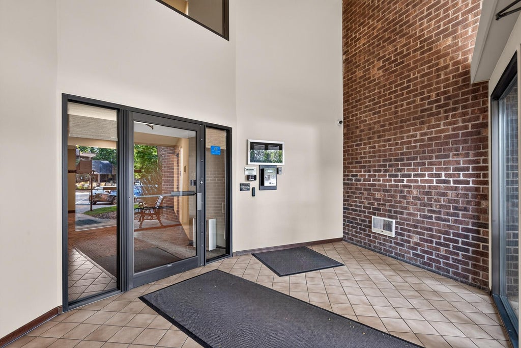 Photo of 7301 W 101st Street #309, Bloomington, MN 55438 (MLS # 7147352)