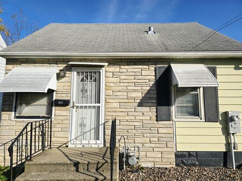 Photo of 608 12th Street NE, Austin, MN 55912 (MLS # 6814142)