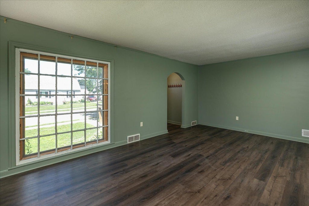 Photo of 1108 12th Avenue NE, Rochester, MN 55906 (MLS # 7158045)