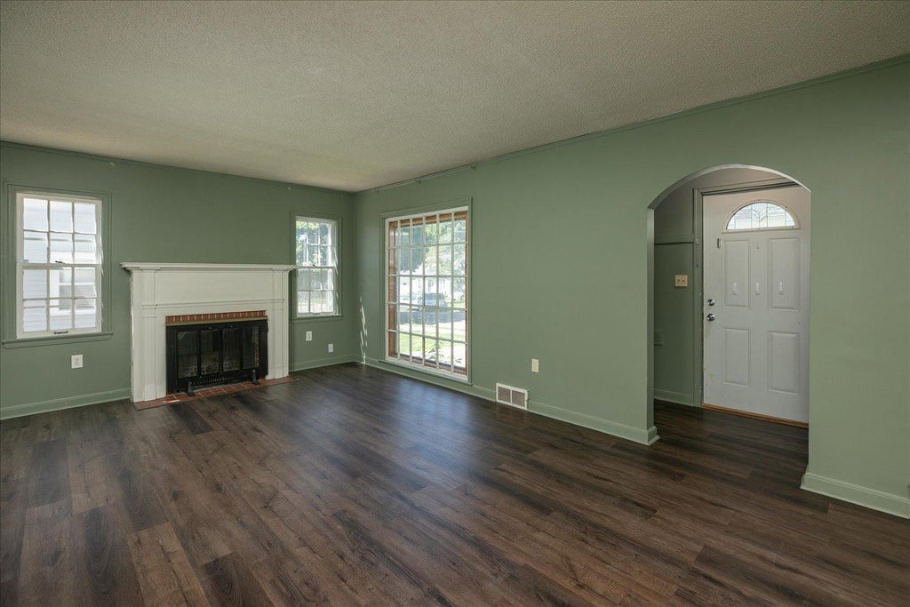 Photo of 1108 12th Avenue NE, Rochester, MN 55906 (MLS # 7158045)