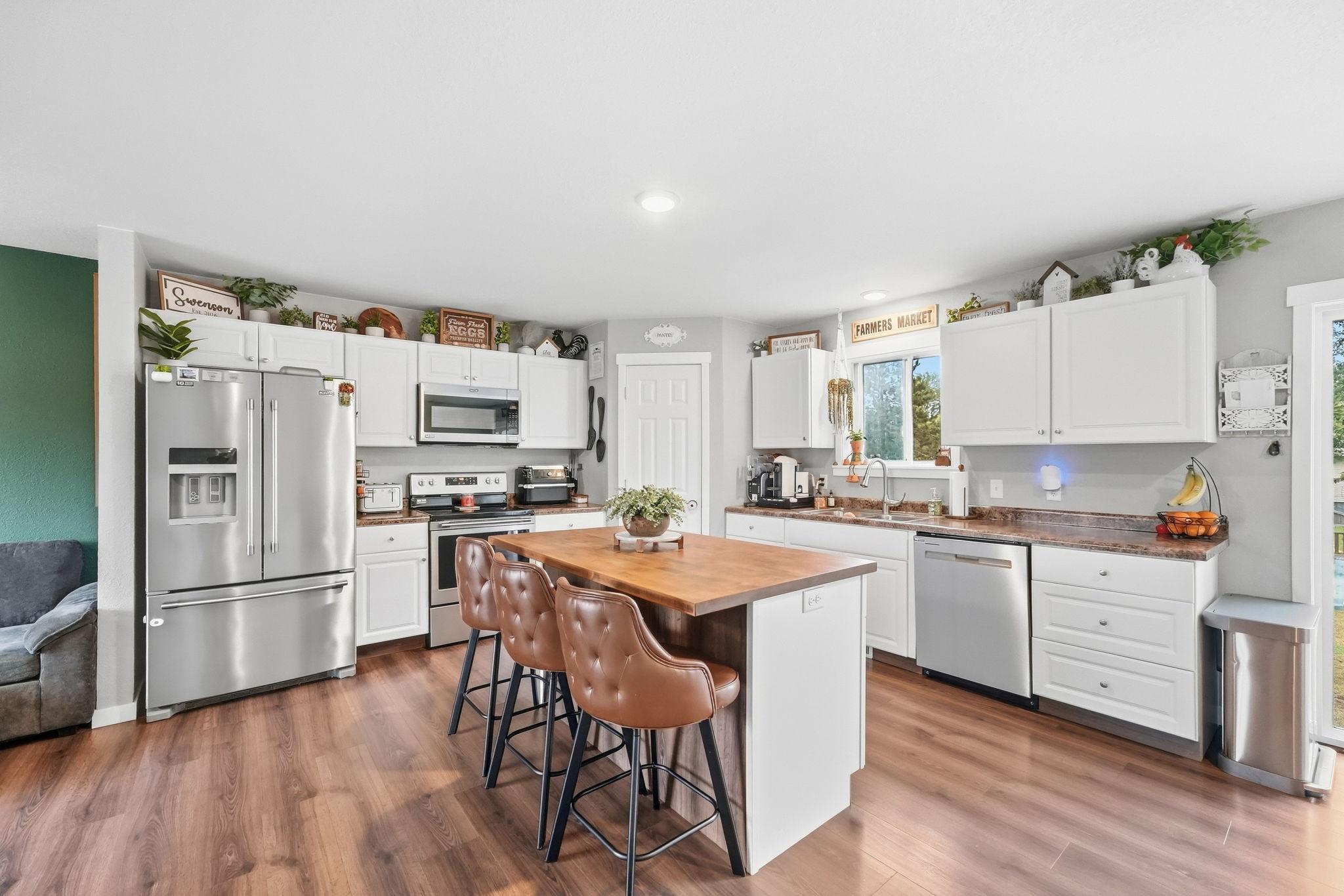 348 1st Avenue S