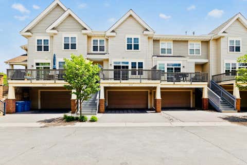 Photo of 8138 Oakview Circle N, Maple Grove, MN 55369 (MLS # 7098578)