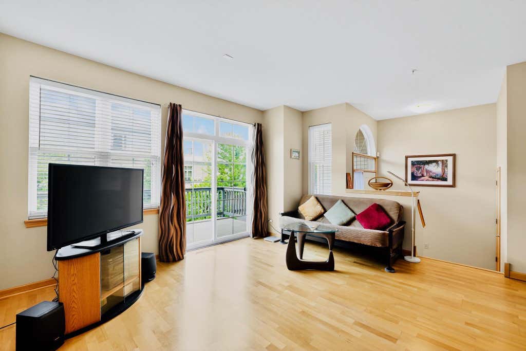 Photo of 8138 Oakview Circle N, Maple Grove, MN 55369 (MLS # 7098578)