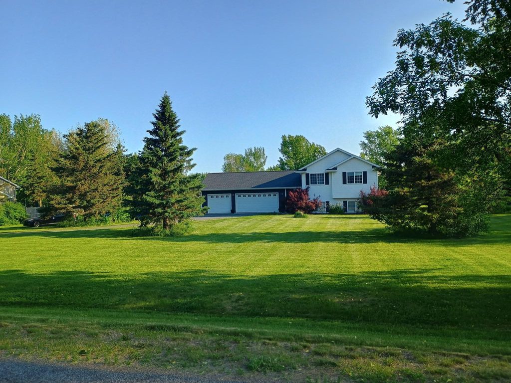 Photo of 1418 130th Avenue, New Richmond, WI 54017 (MLS # 7082822)