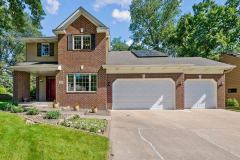 283 Timberline Trail Vadnais Heights MN 55127