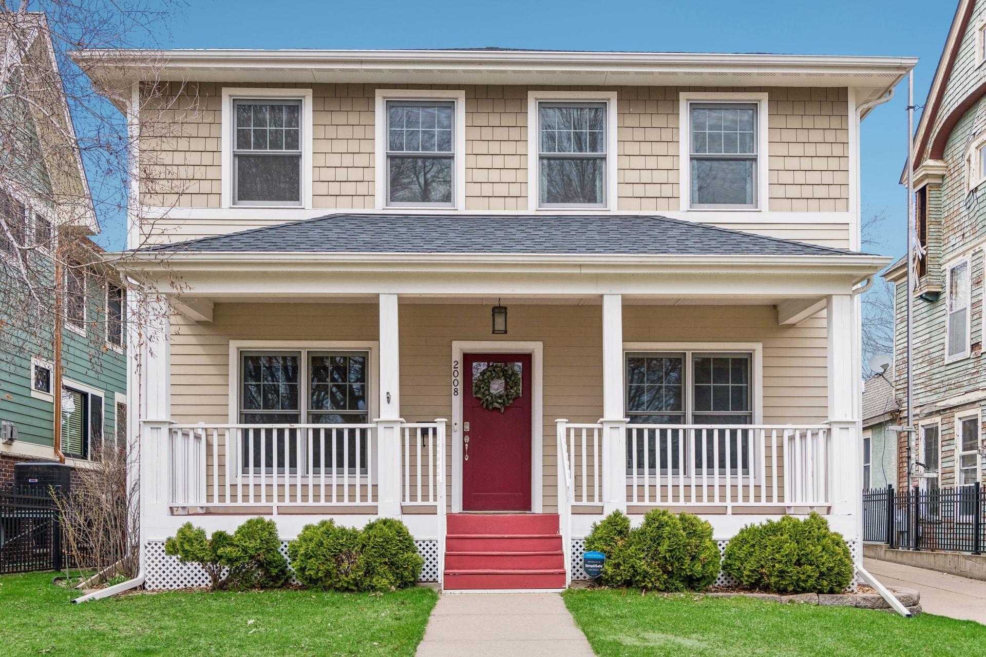 2008 Laurel Avenue W