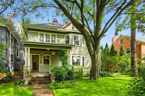 793 Goodrich Avenue Saint Paul MN 55105