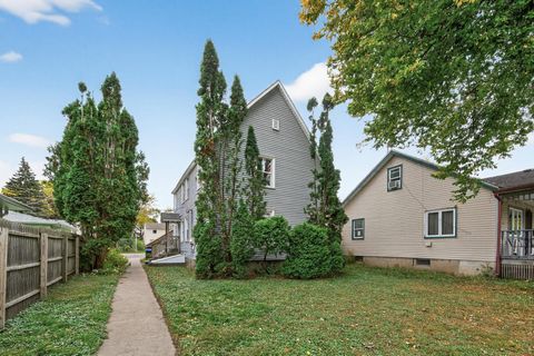 828 Englewood Avenue Saint Paul MN 55104