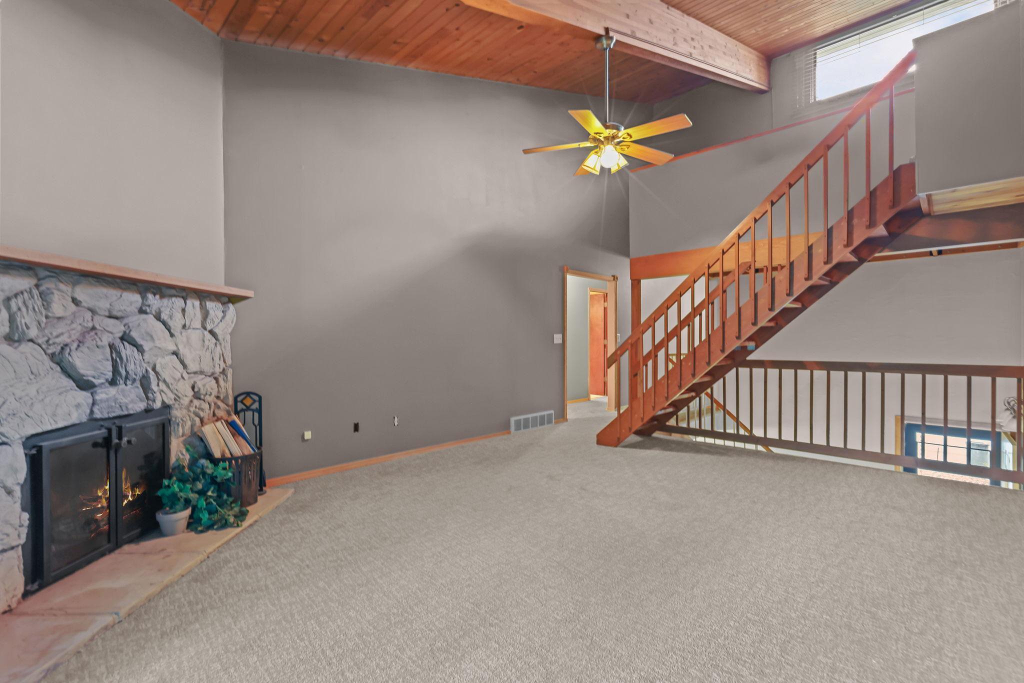 13724 Hemlock Court