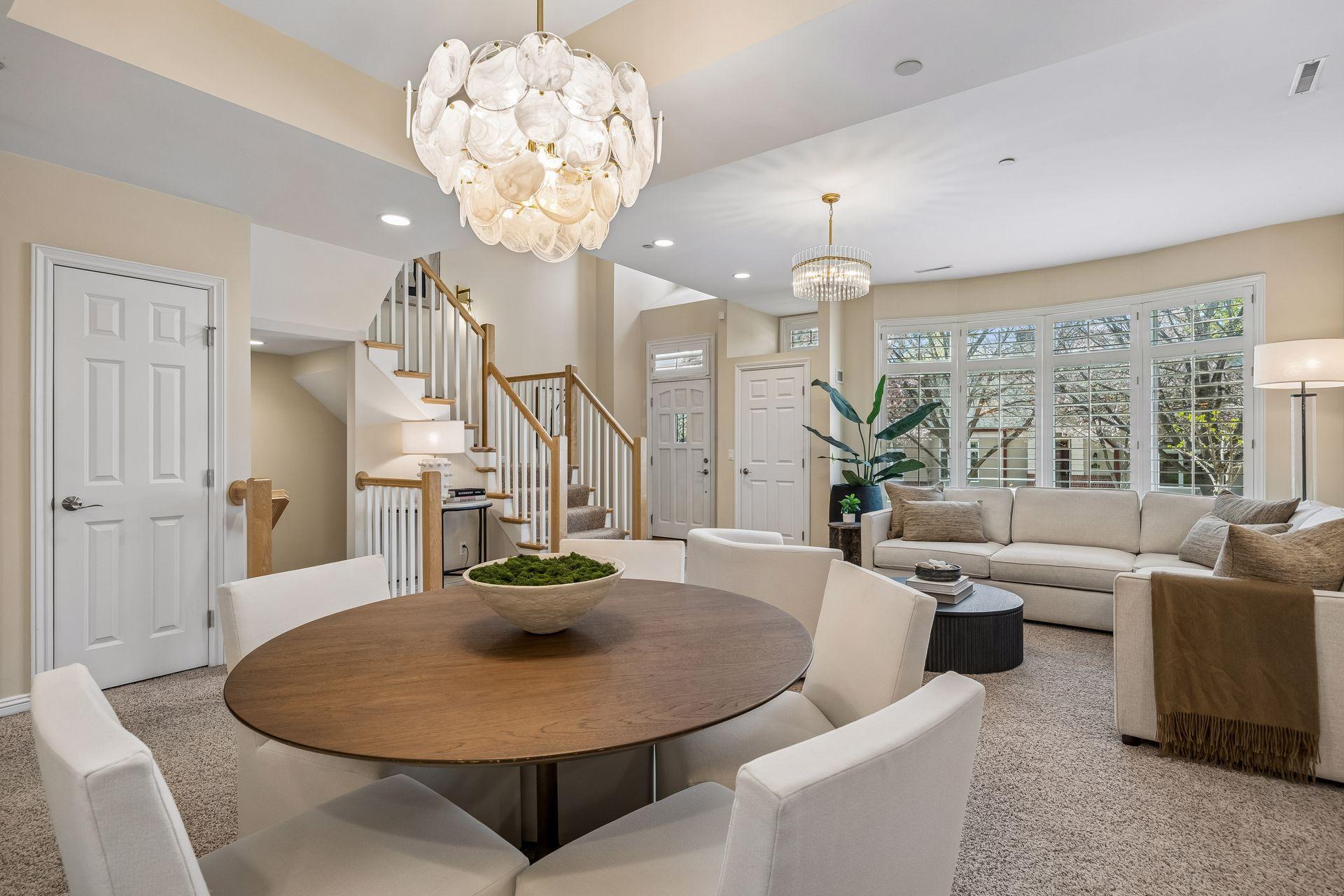 513 Coventry Lane