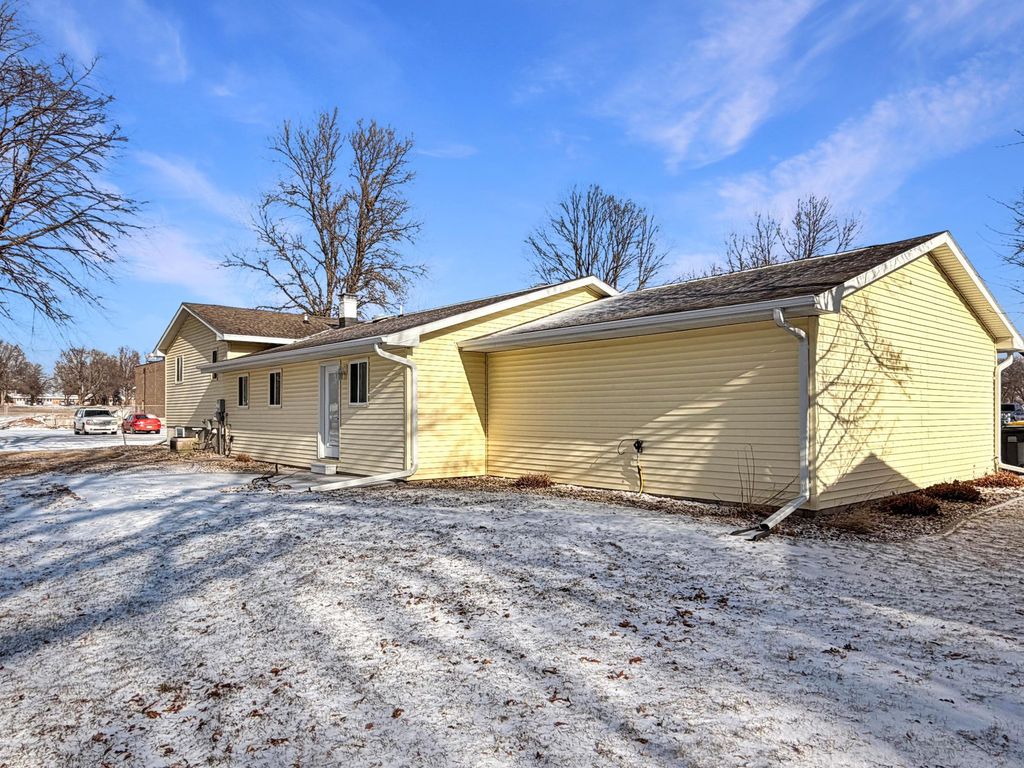 Photo of 601 5th Avenue W, Edgerton, MN 56128 (MLS # 7010104)