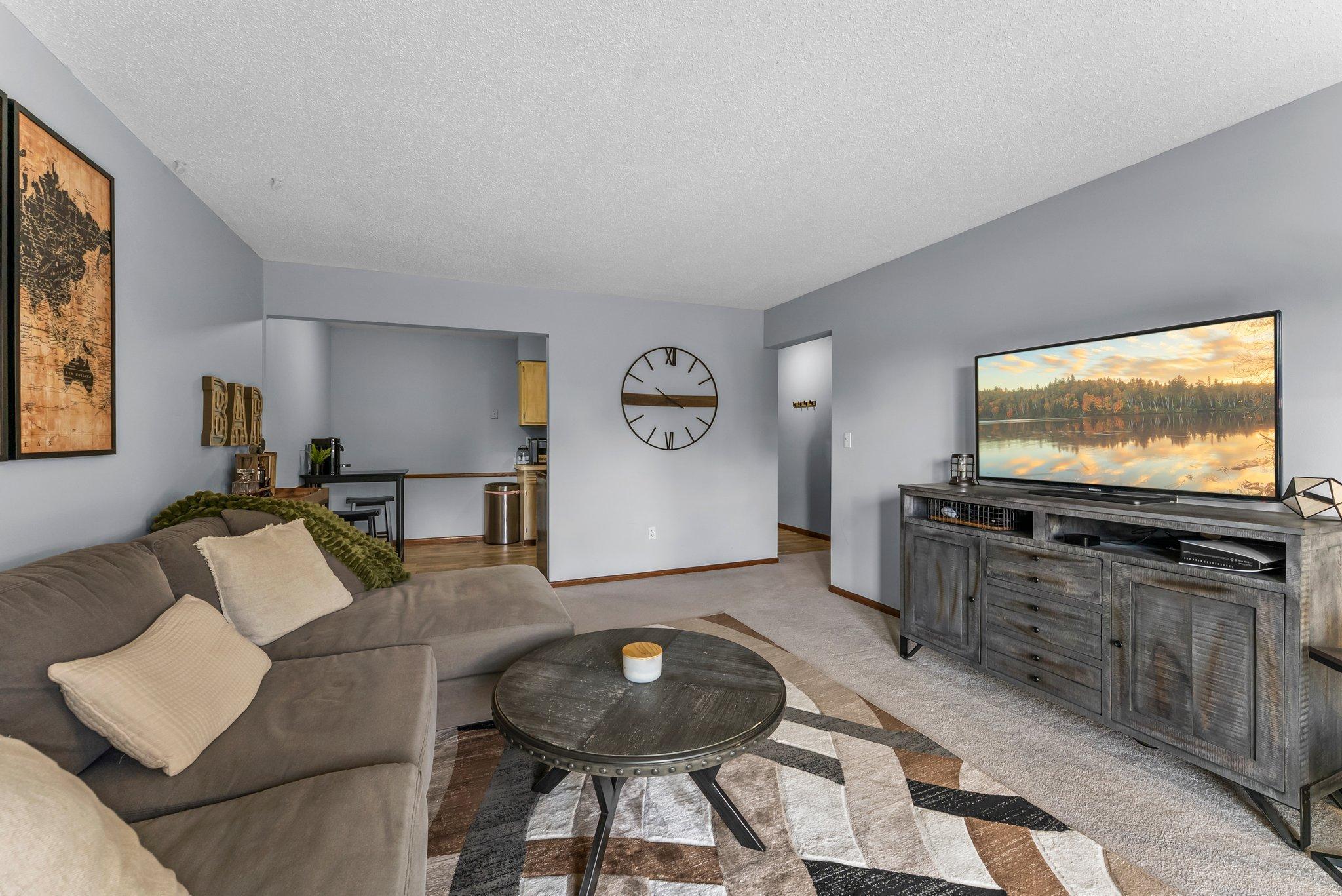 3153 Old Highway 8 111