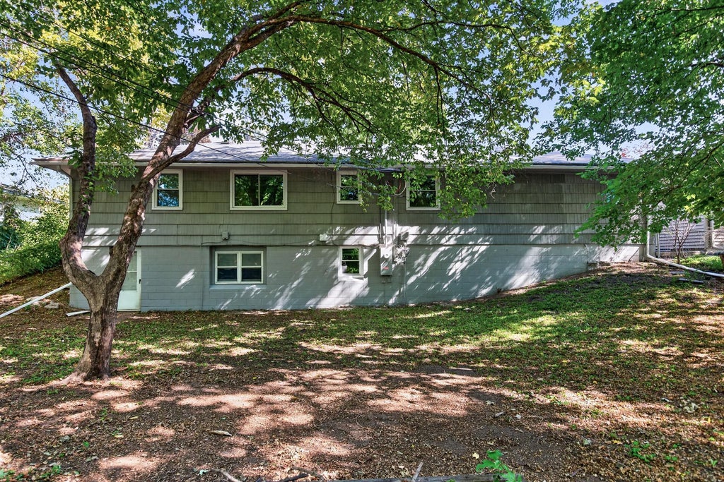 Photo of 6913 Toledo Avenue N, Brooklyn Center, MN 55429 (MLS # 7150529)