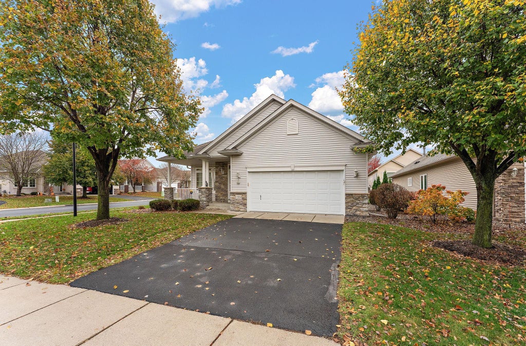 Photo of 13564 Crossglenn Path, Rosemount, MN 55068 (MLS # 7164650)