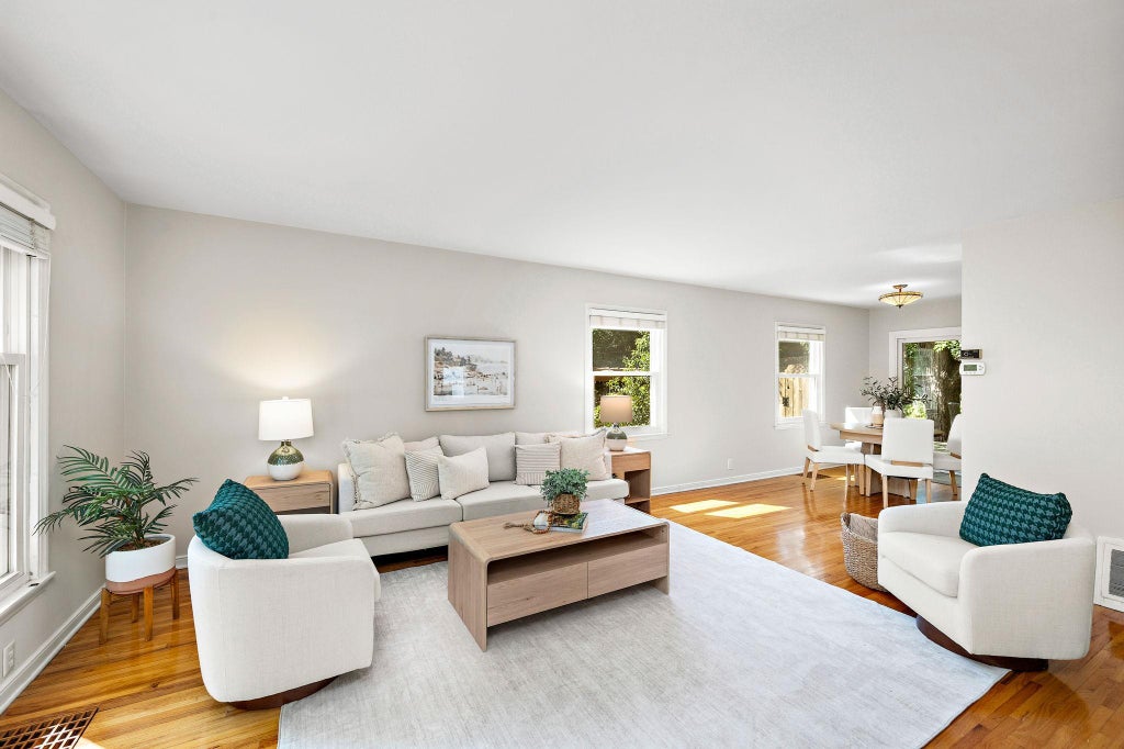 Photo of 3828 France Avenue S, Saint Louis Park, MN 55416 (MLS # 7128970)