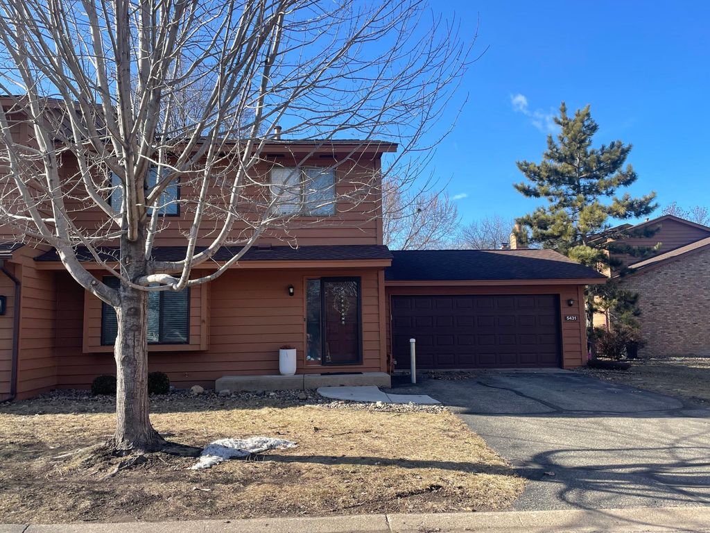 Photo of 5431 Upper 147th Street W, Apple Valley, MN 55124 (MLS # 7040435)