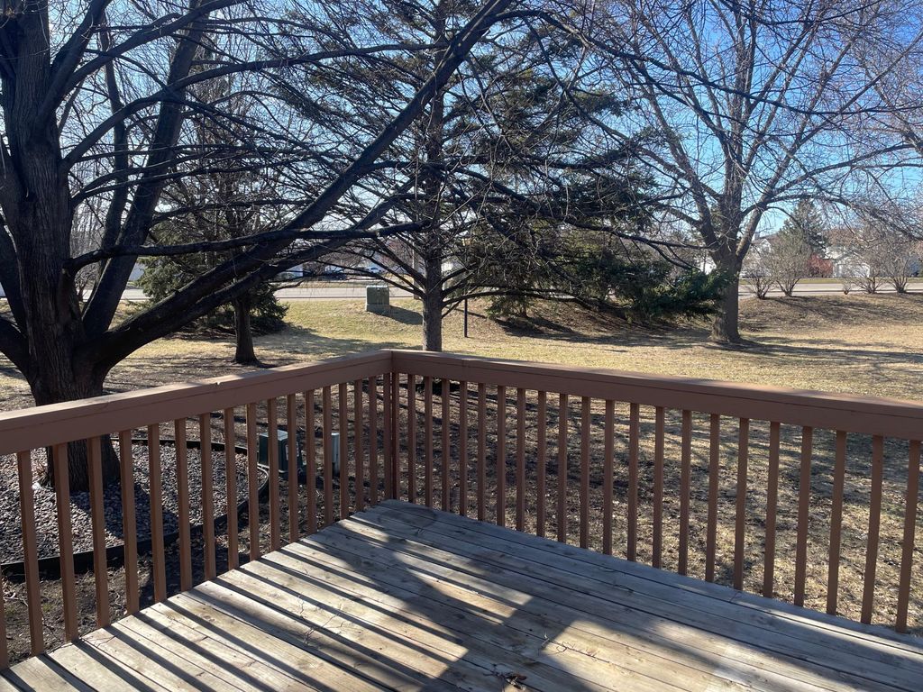 Photo of 5431 Upper 147th Street W, Apple Valley, MN 55124 (MLS # 7040435)