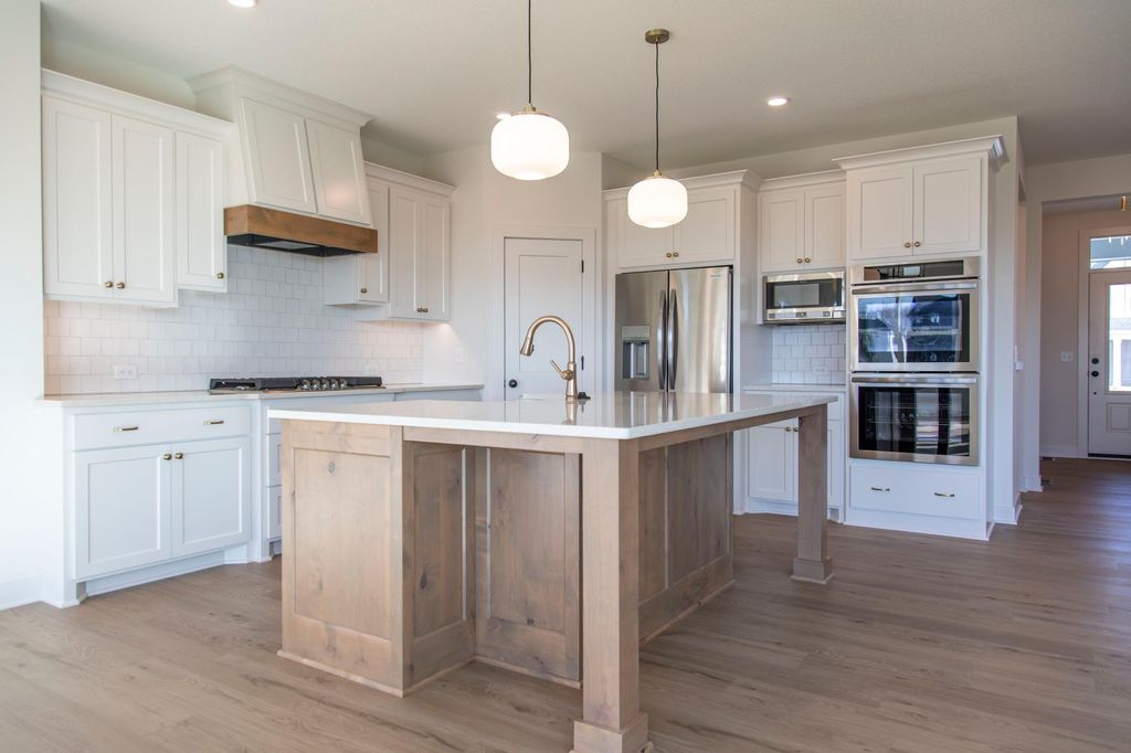 Photo of 14523 Kingsview Lane N, Dayton, MN 55327 (MLS # 6720923)