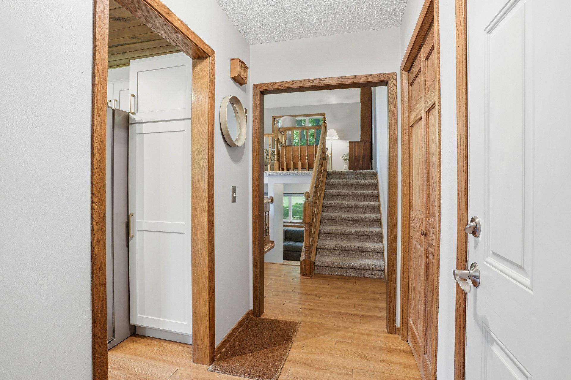 876 Curry Trail