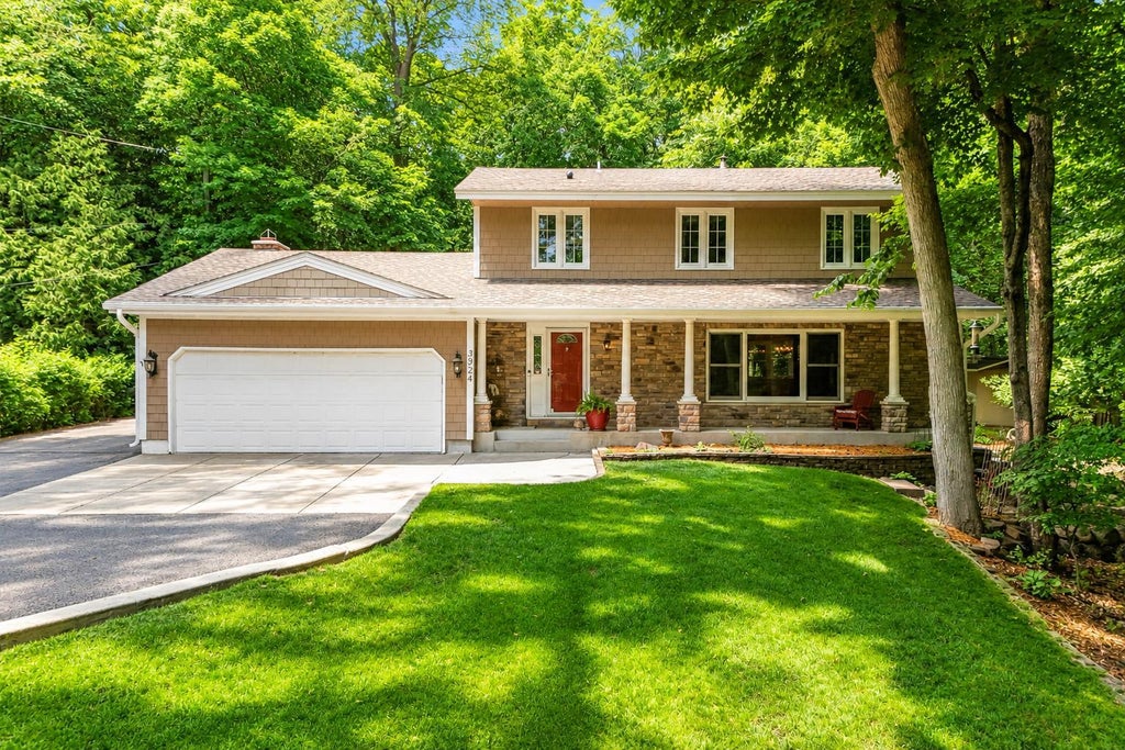 Photo of 3924 Tonkawood Road, Minnetonka, MN 55345 (MLS # 7085481)