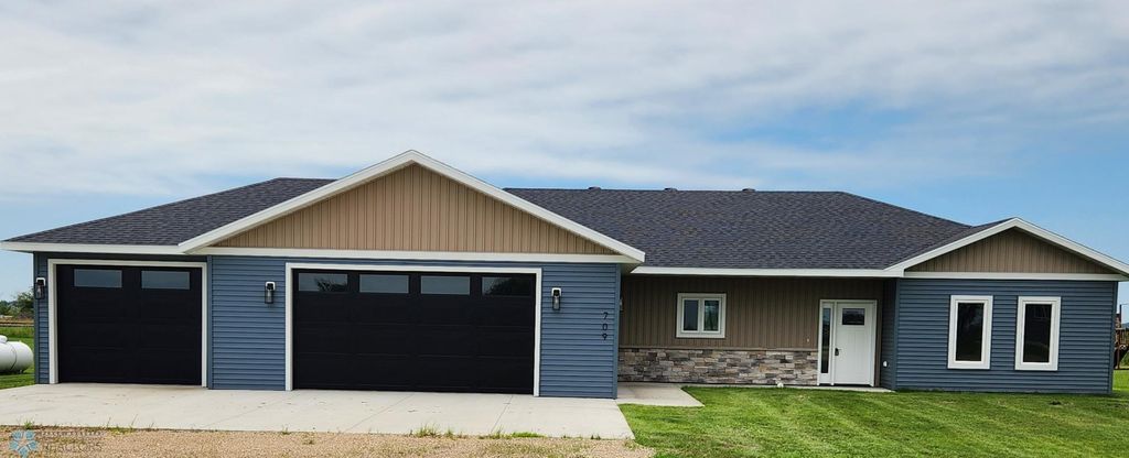 Photo of 709 BLAINE Street N, Colfax, ND 58018 (MLS # 6674664)