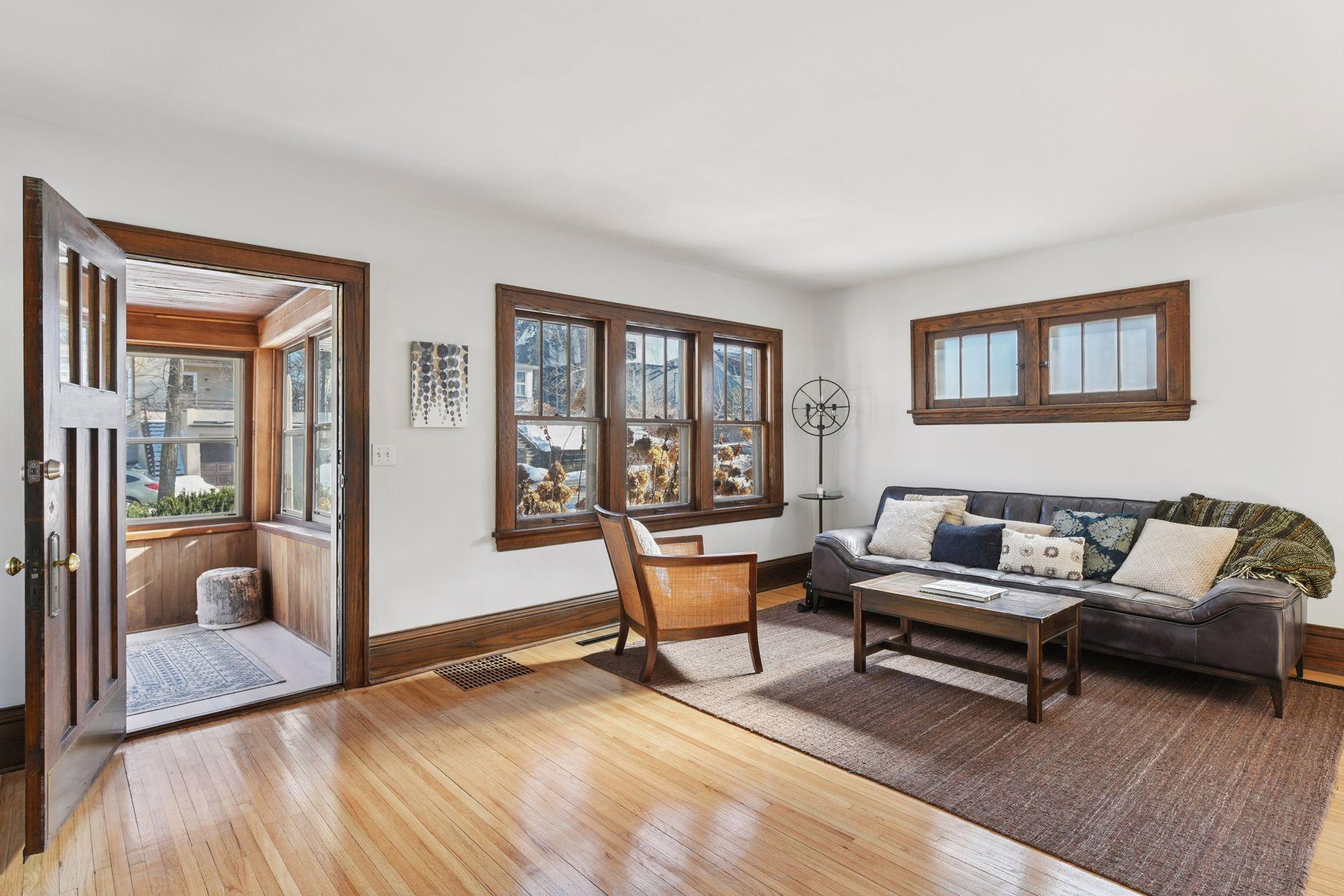 4034 Abbott Avenue S