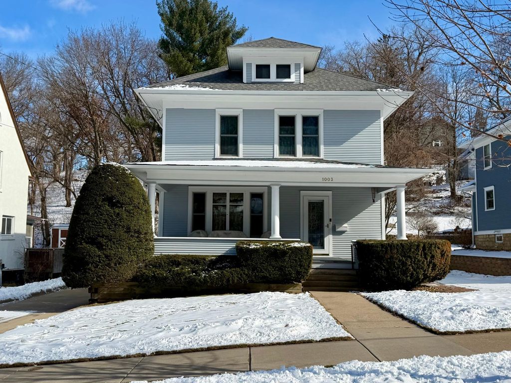 Photo of 1003 Central Avenue, Red Wing, MN 55066 (MLS # 7020833)