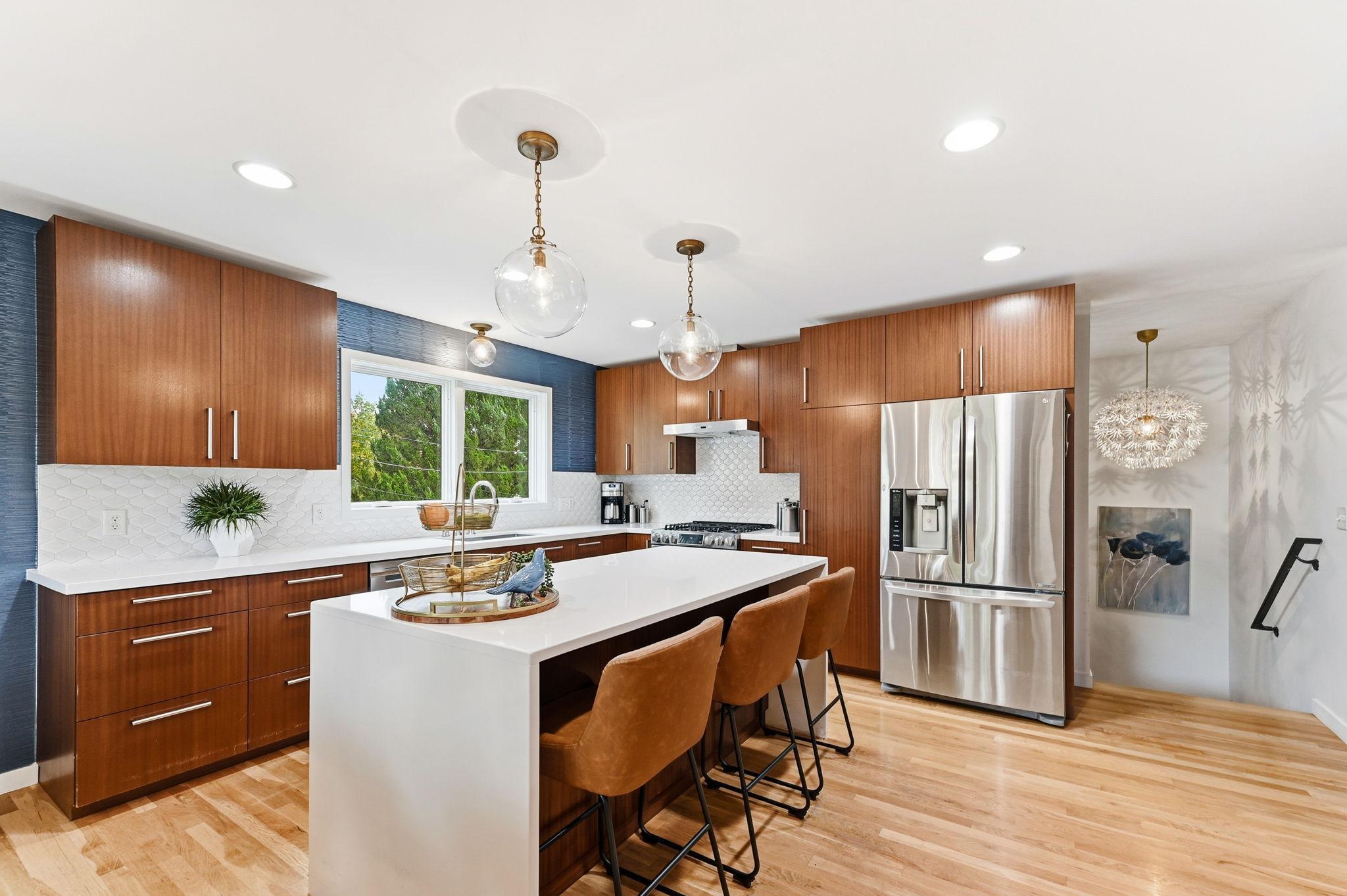 5501 Irving Avenue S