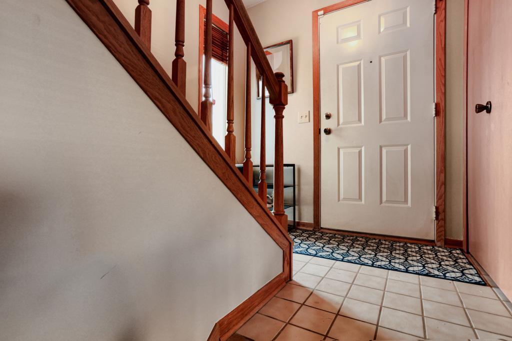 3716 Gershwin Lane N