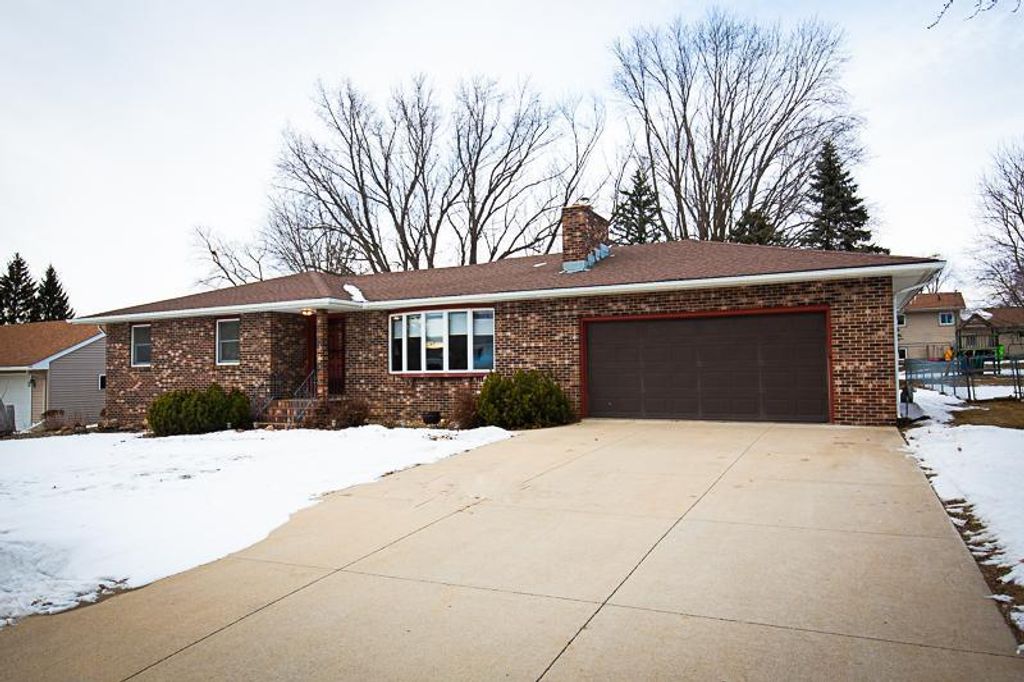 Photo of 228 E 12th Street, Zumbrota, MN 55992 (MLS # 7036788)