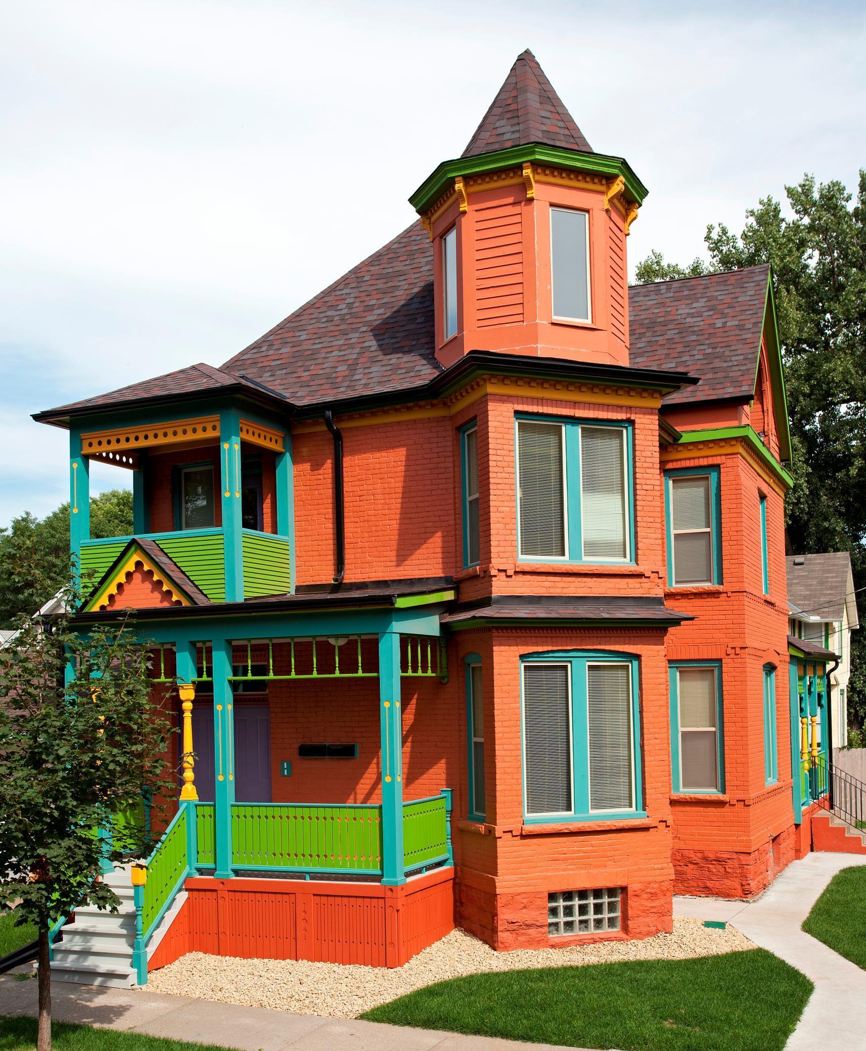 686 Bradley Street