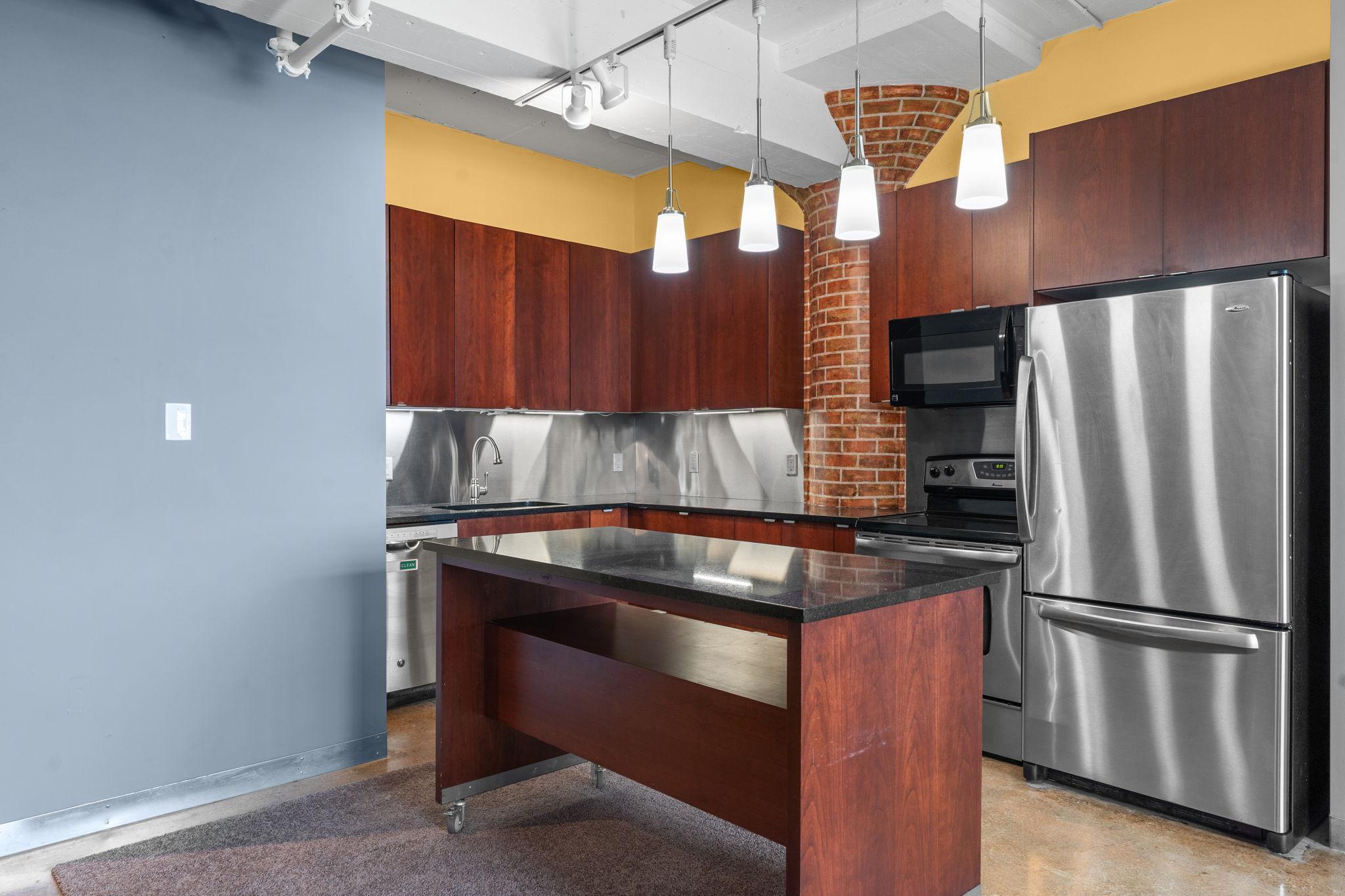 2929 Chicago Avenue 917