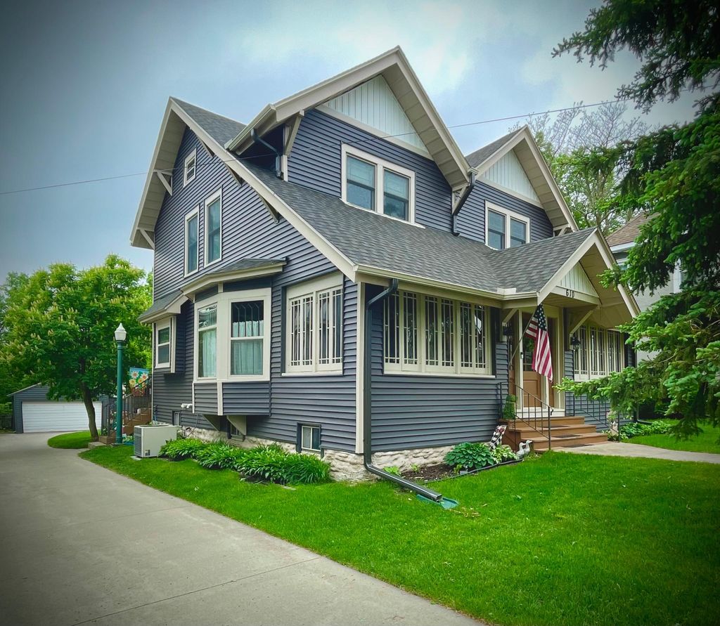 Photo of 610 E Park Avenue, Albert Lea, MN 56007 (MLS # 7077372)