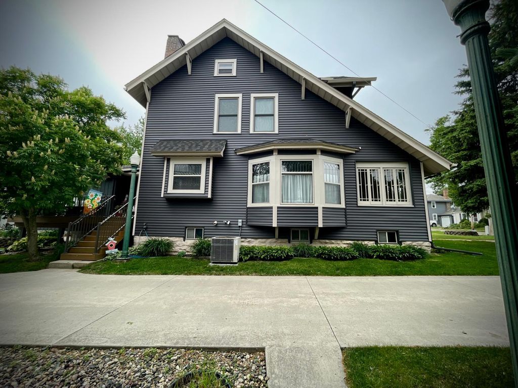 Photo of 610 E Park Avenue, Albert Lea, MN 56007 (MLS # 7077372)