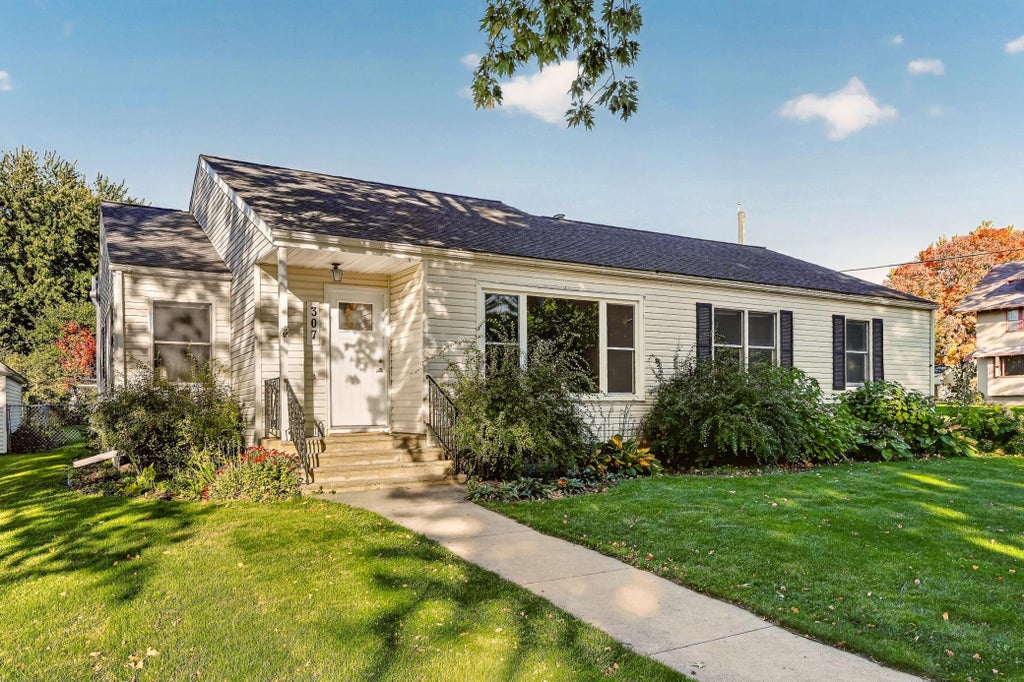 Photo of 307 2nd Avenue NW, Kasson, MN 55944 (MLS # 7156508)