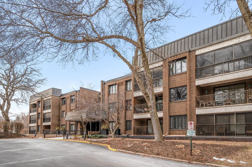 Photo of 3412 Oak Ridge Road #309, Hopkins, MN 55305 (MLS # 7009865)