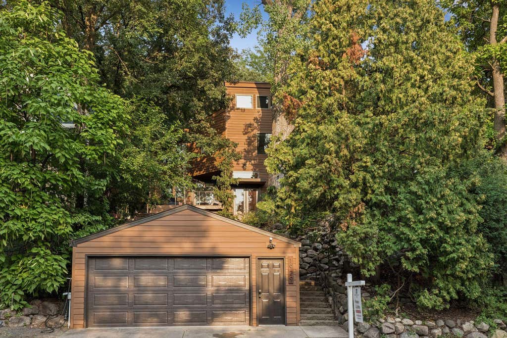 Photo of 1929 Ewing Avenue S, Minneapolis, MN 55416 (MLS # 7079470)