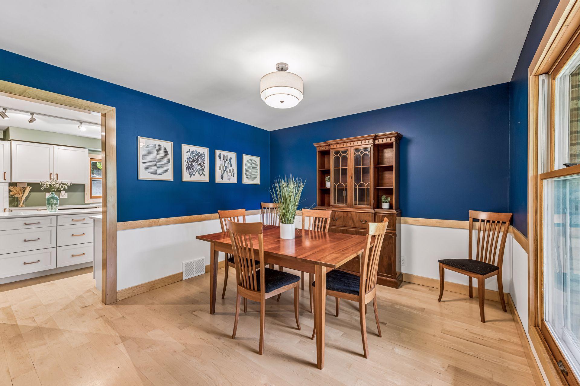 3642 Sunrise Drive W